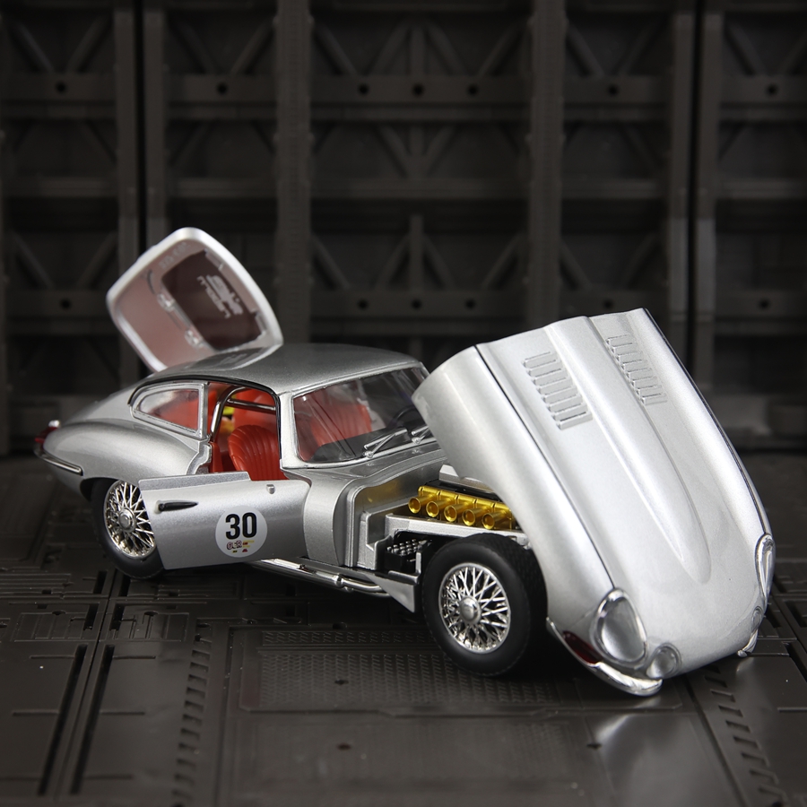 1: 24 simulation Jaguar E-Type - Car Care 评论和价格